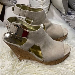 Carlos Santana beige wedges great condition size 8